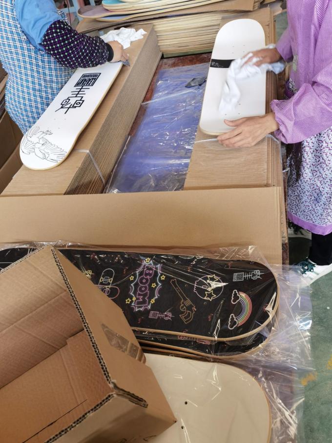 Novíssimo 2022 de Alta Qualidade Custom Blank 7 Ply Maple Professional Skateboard Cóncavo 7