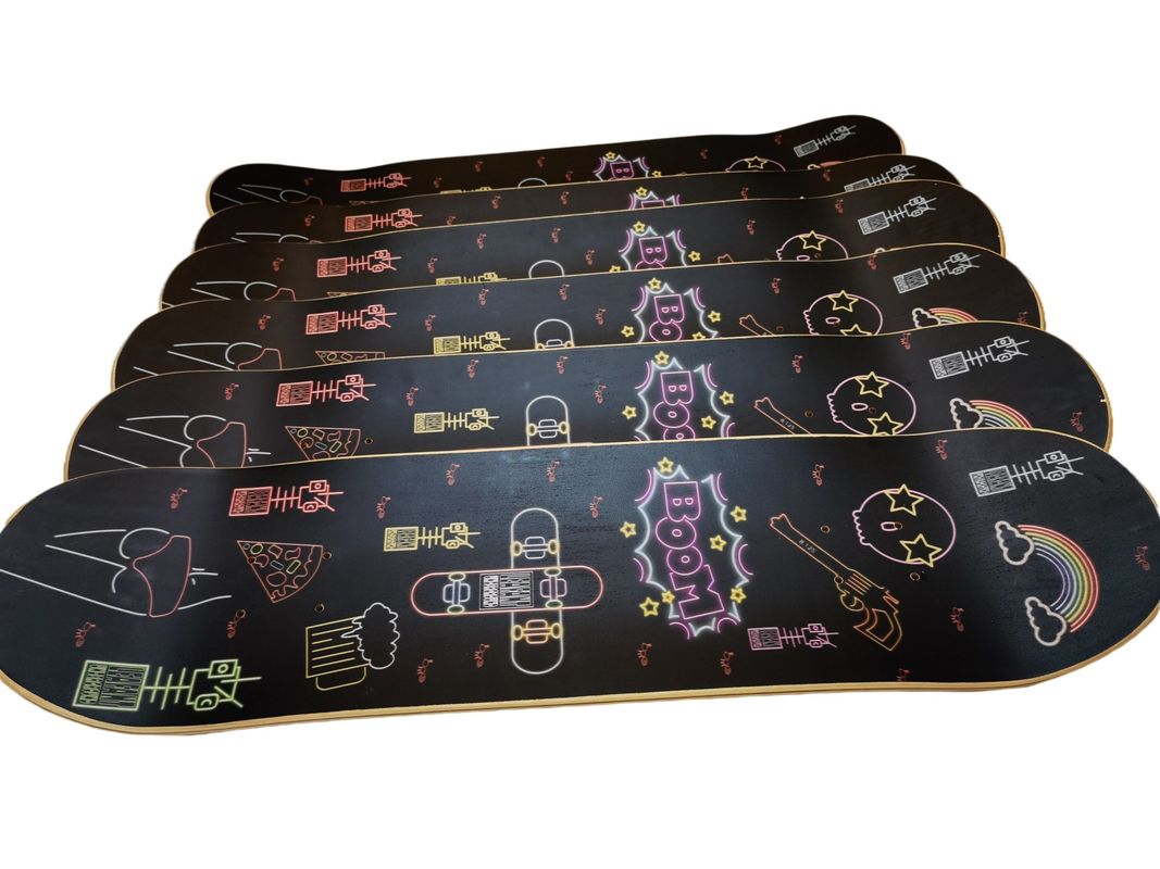 2024 Hot Sales Style 7 Ply Maple Custom Concave Double Kick Skateboard profissional de tabuleiro longo