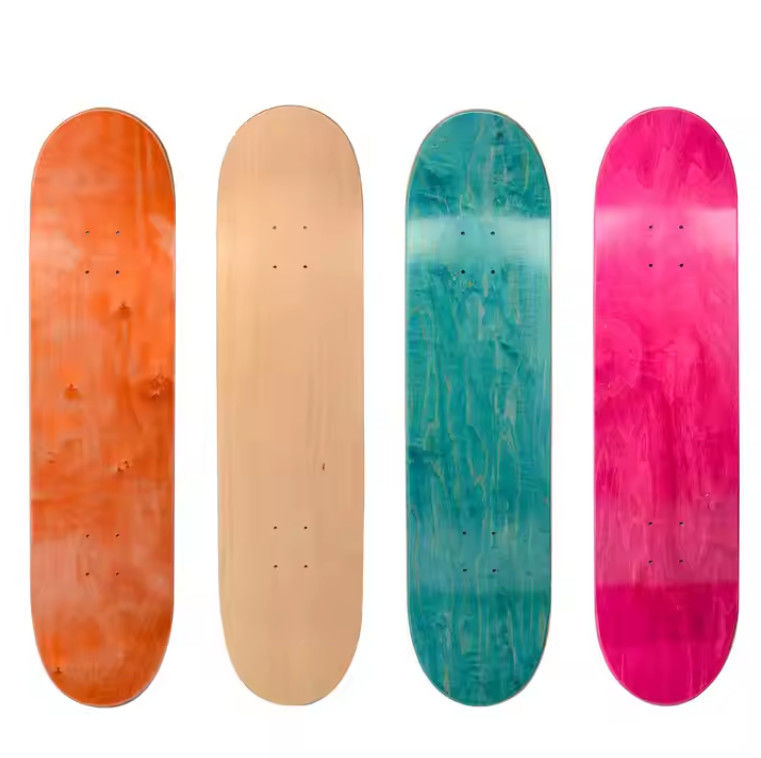 Cor personalizável 7Ply Skateboard com Polyurethane Wheel Eco Friendly